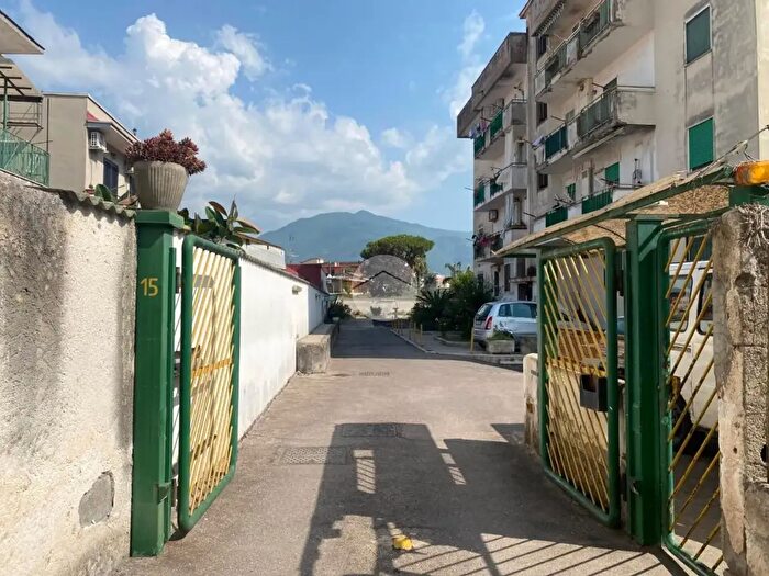 Appartamento quadrilocale in vendita in Via Trieste Cortile Prete, Scafati