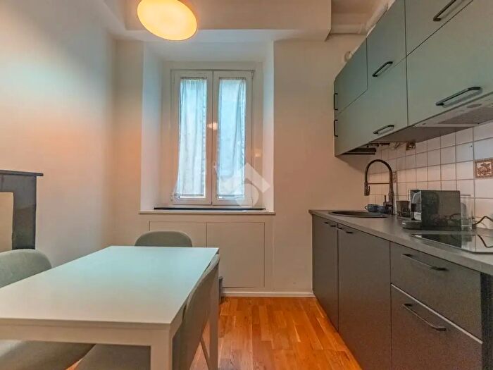 Appartamento bilocale in affitto in Via della Moscova, Milano