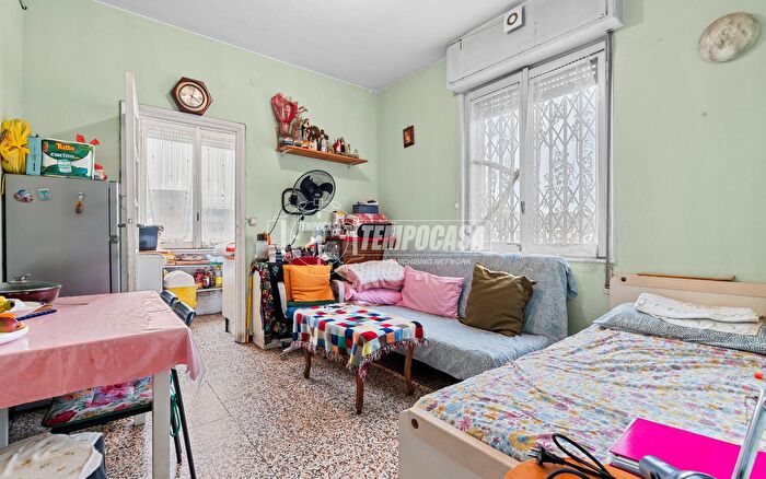 Appartamento bilocale in vendita in Via degli Orombelli, Milano