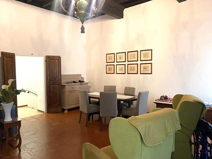 Appartamento quadrilocale in affitto in Vicolo del Pero, Centro Storico, Ferrara