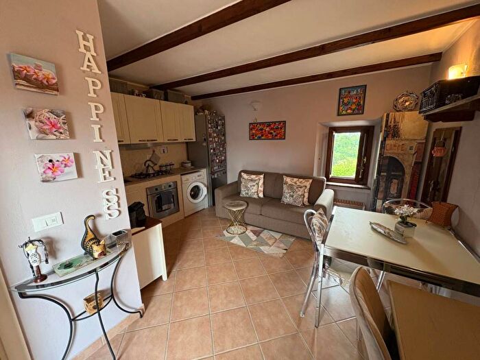 Appartamento monolocale in affitto in Via Belvedere, Grotte Santo Stefano, Viterbo