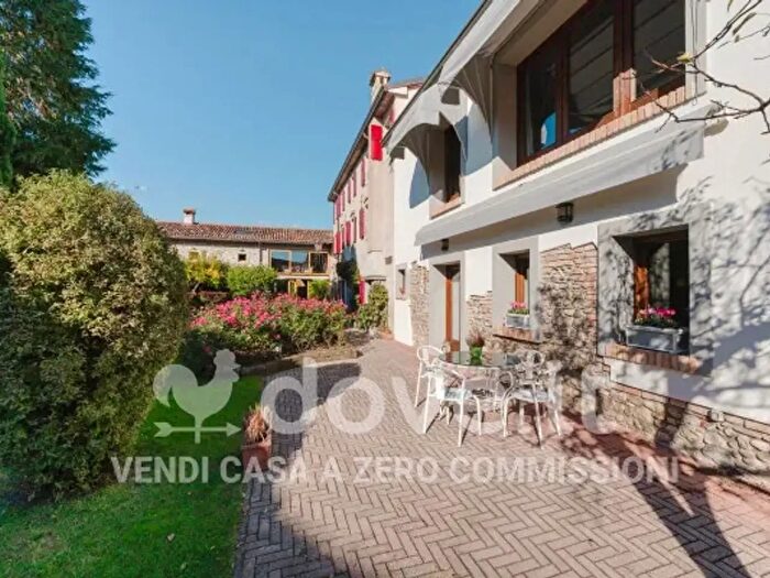 Casa con 5 locali in vendita in Via Cavour, Godega Di SantUrbano