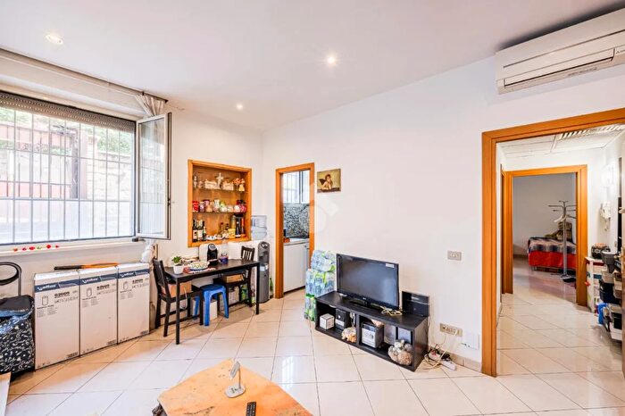 Appartamento bilocale in vendita in Via Aurelia, Roma