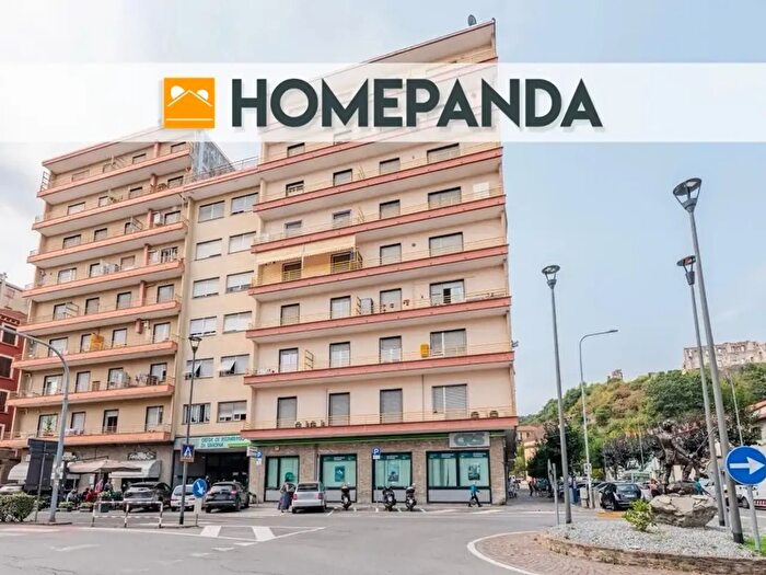 Appartamento con 6 locali in affitto in Corso Italia, Cairo Montenotte