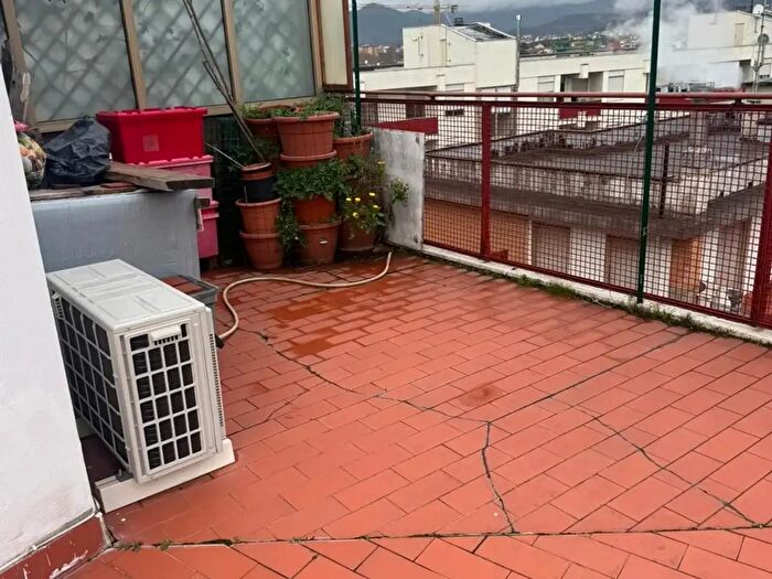 Appartamento con 6 locali in vendita in Prato