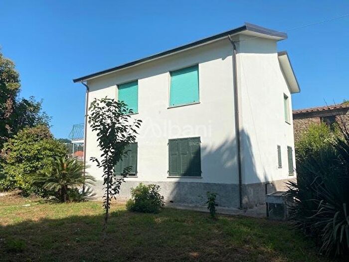 Casa con 5 locali in vendita in Via Caduti del Lavoro, Arcola