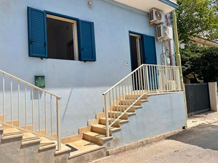 Appartamento trilocale in affitto in Via Lepanto, Ragusa