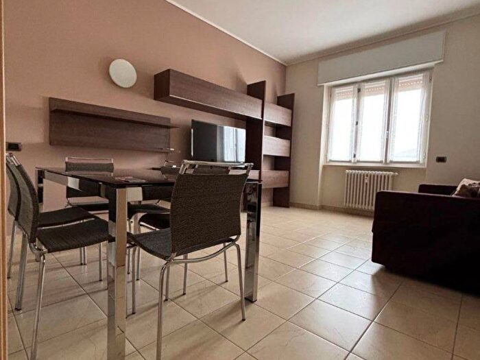 Appartamento bilocale in affitto in Via Sempione, Centro, Pero