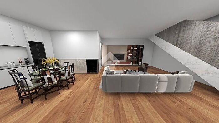 Casa quadrilocale in vendita in Via Roma, Vaie