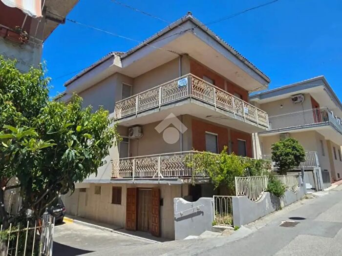 Appartamento quadrilocale in vendita in Via Papa Giovanni XXIII, Ascea