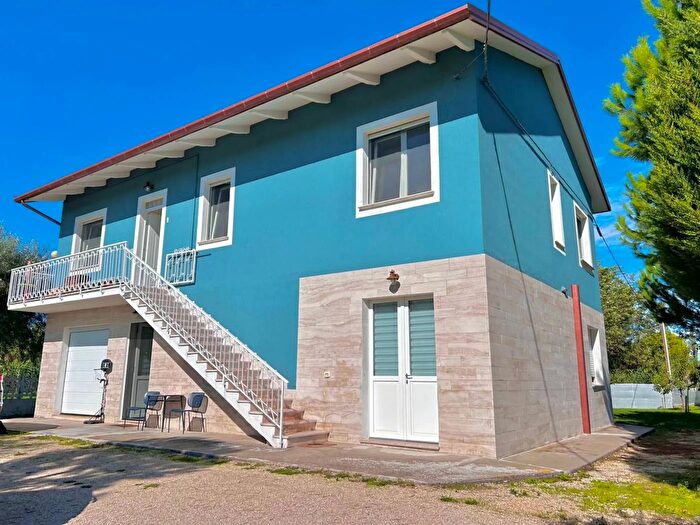 Casa con 7 locali in vendita in Indirizzo Contrada Marolino, Potenza Picena