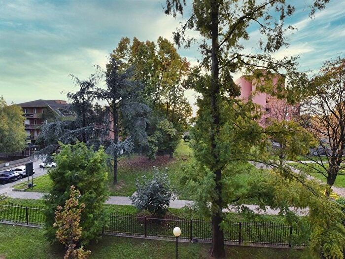 Appartamento quadrilocale in affitto in Via Alcide de Gasperi, Vedano al Lambro