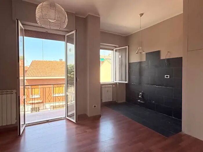 Appartamento bilocale in vendita in Via Enrico De Nicola, Voghera