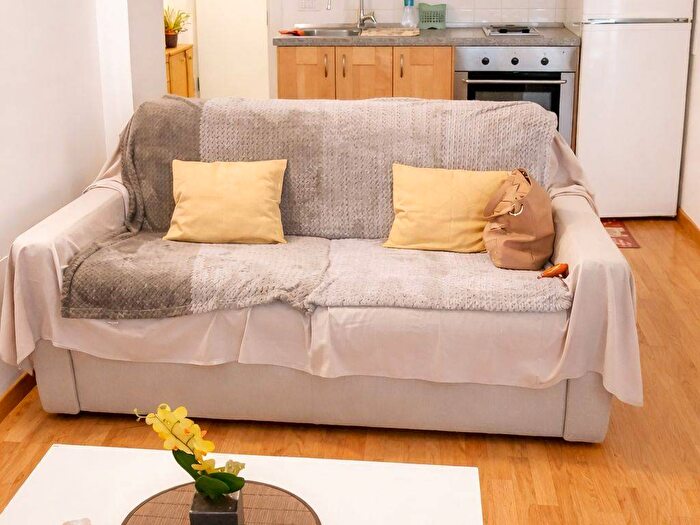 Appartamento monolocale in affitto in Via Isocrate, Gorla, Milano