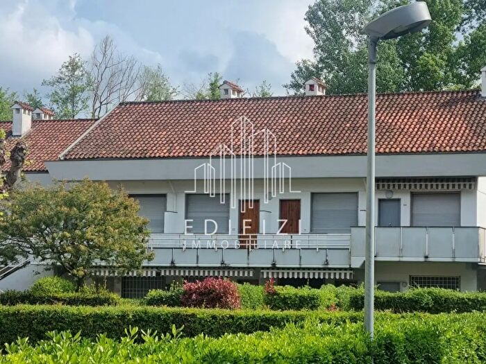 Appartamento quadrilocale in vendita in Massa