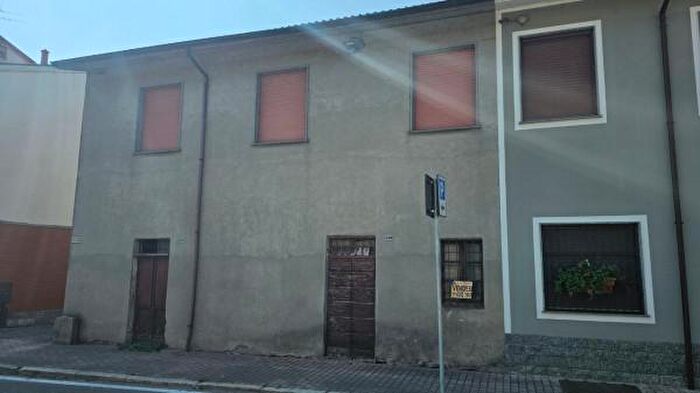 Casa quadrilocale in vendita in Bressana Bottarone