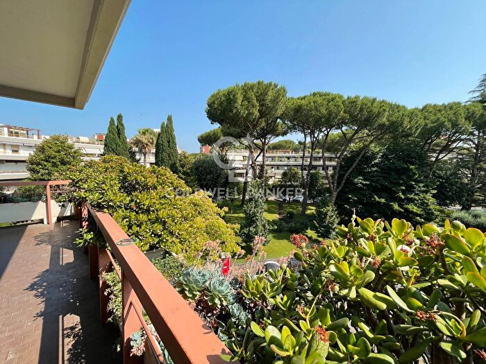 Appartamento trilocale in affitto in Largo Temistocle Solera, Roma