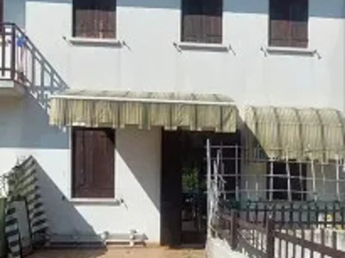 Casa con 5 locali in vendita in Possagno