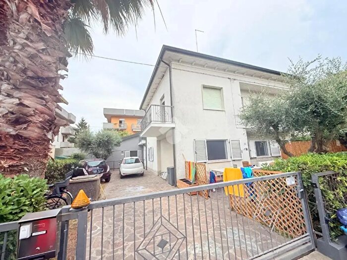 Appartamento trilocale in vendita in Viale Ventimiglia, Riccione