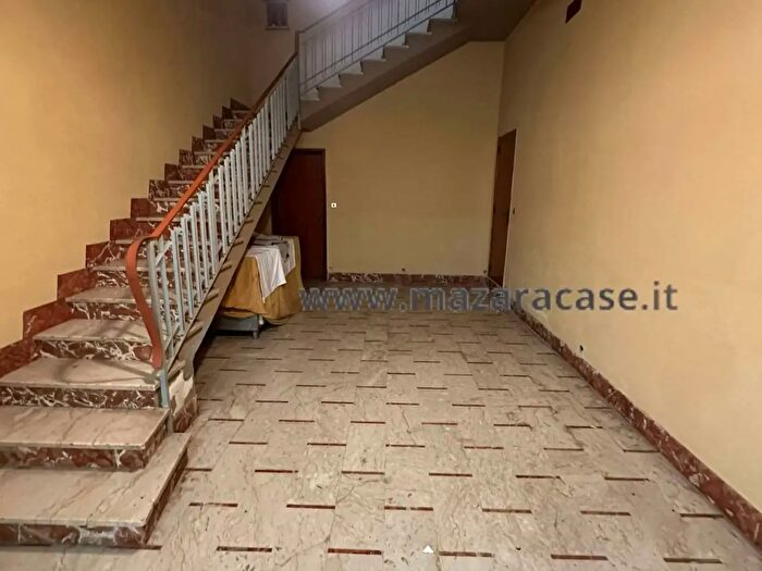 Casa con 8 locali in vendita in Mazara Del Vallo