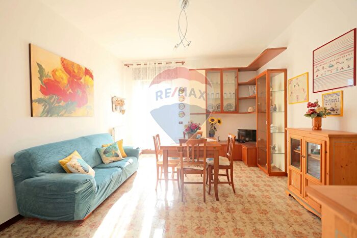 Appartamento con 6 locali in vendita in Viale Europa, Lusiana Conco