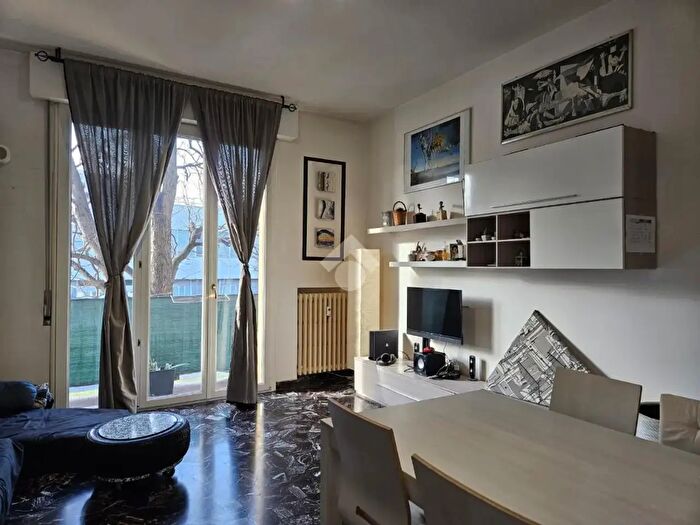 Appartamento trilocale in affitto in Via del Timavo, Bologna