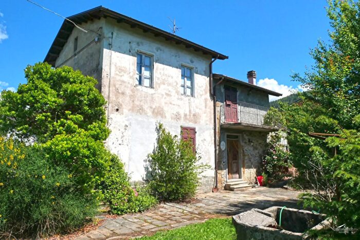 Casa quadrilocale in vendita in Fivizzano
