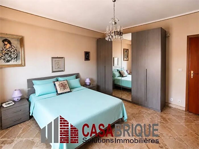 Appartamento quadrilocale in vendita in Via Romualdo Salernitano SNC, Palermo
