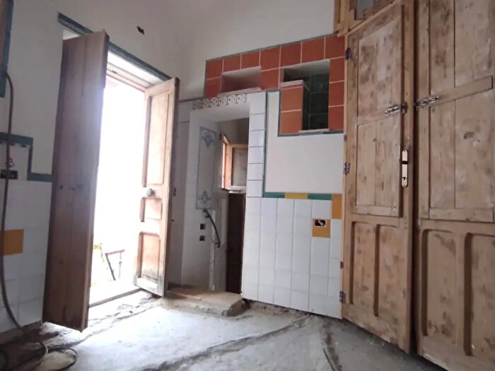 Appartamento con 6 locali in vendita in Vico Cascone, San Valentino Torio