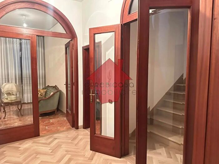 Casa con 8 locali in vendita in Ponzano, Empoli