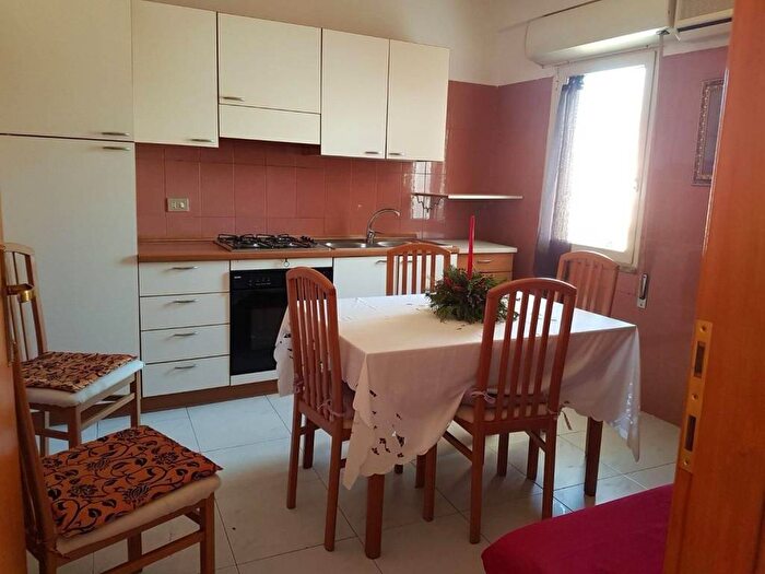 Appartamento trilocale in affitto in Via Tamburino Sardo, Barracca Manna, Cagliari