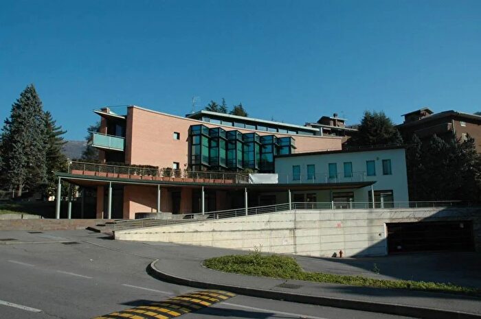 Appartamento trilocale in vendita in Via Filatoio Caprino Bergamasco, Caprino Bergamasco