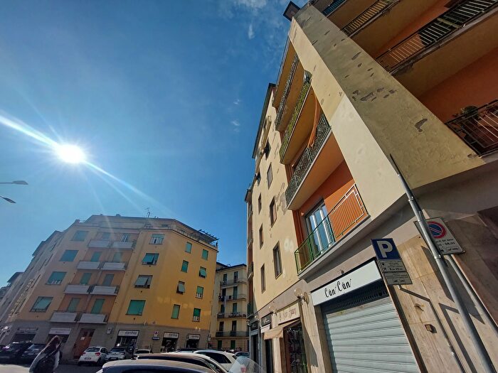 Appartamento quadrilocale in vendita in Via della Rondinella, Firenze