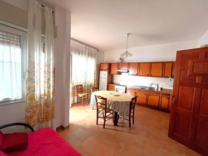 Appartamento trilocale in vendita in Piazza Leonardo da Vinci, Capo DOrlando