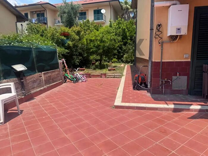 Casa con 5 locali in vendita in Via degli Ulivi, Tremestieri Etneo