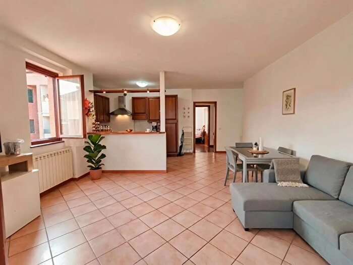 Appartamento trilocale in vendita in Via Ponte Mollo, Perugia