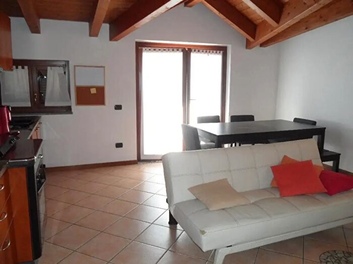 Appartamento bilocale in affitto in Sovico