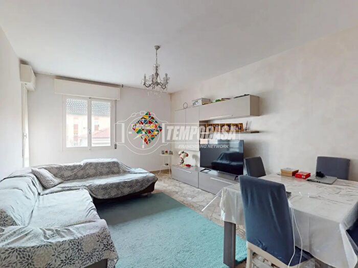 Appartamento quadrilocale in vendita in Via Camillo Prampolini, Carpi