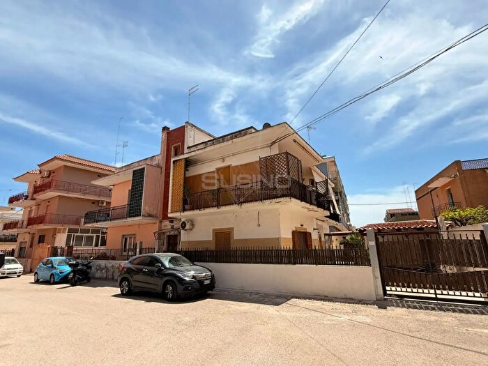 Appartamento trilocale in vendita in Via Gian Maria Trevisano, Siracusa