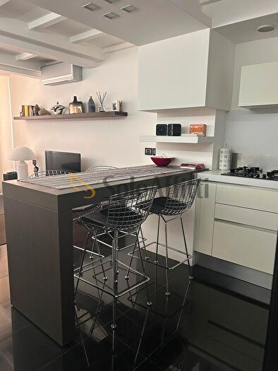 Appartamento trilocale in affitto in Firenze