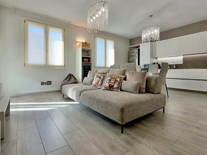 Appartamento trilocale in vendita in Via Broli, Rezzato