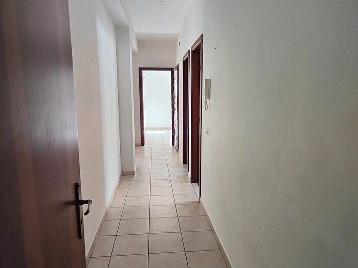 Appartamento trilocale in vendita in Via Regione Siciliana Mascalucia, Mascalucia