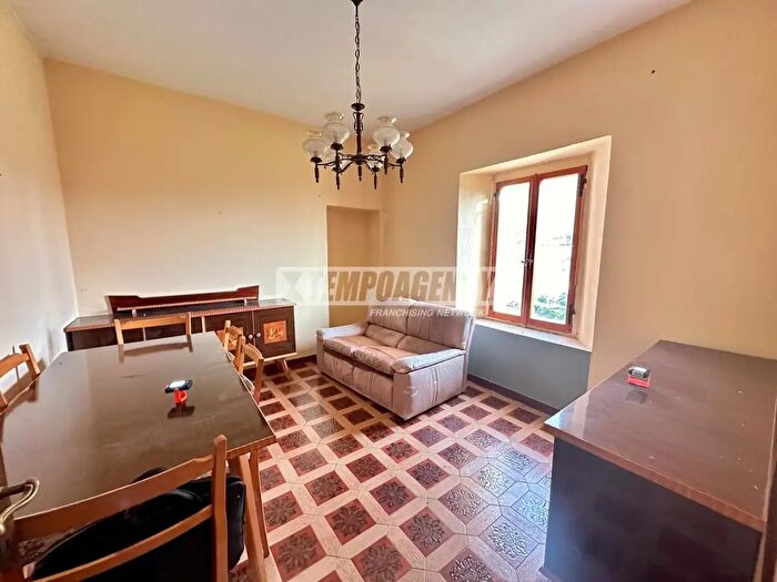 Casa trilocale in vendita in Via Lastrelle, Montese