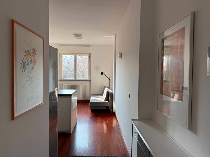 Casa bilocale in affitto in Via Benefattori dellOspedale, Istria, Milano