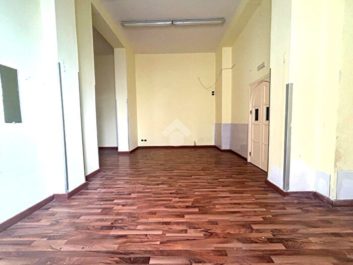 Appartamento con 5 locali in affitto in Via Fratelli Plutino, Catanzaro