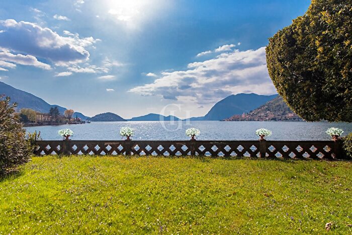 Casa con 10 locali in vendita in Sulzano