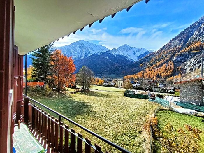 Appartamento trilocale in affitto in Strada Grand Ru, Centro, Courmayeur