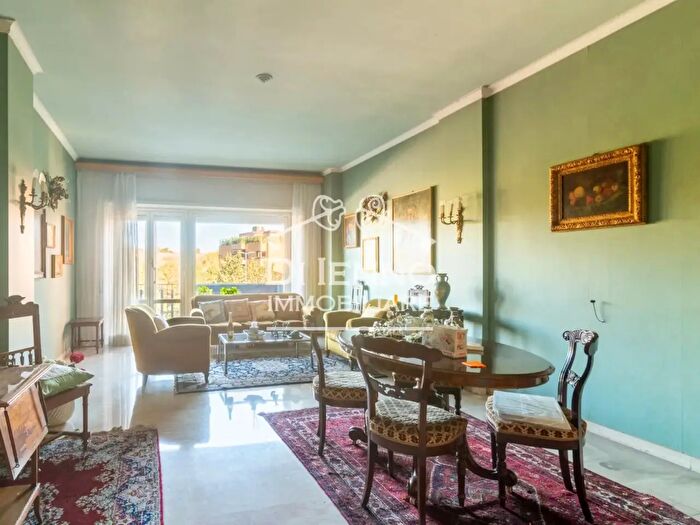 Appartamento con 5 locali in vendita in Roma