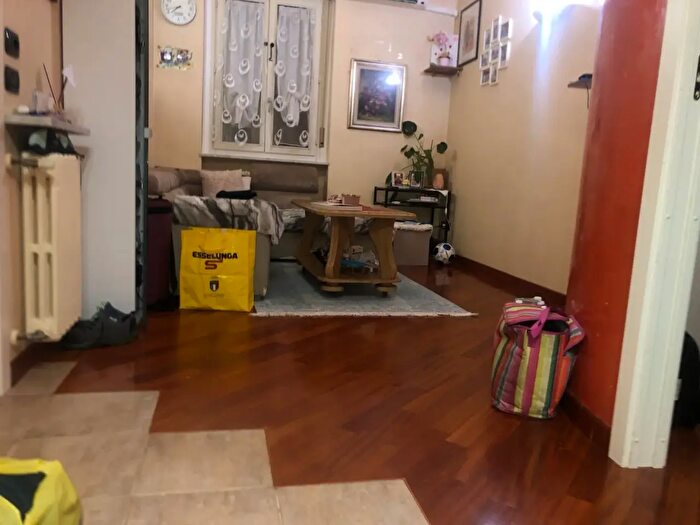 Appartamento trilocale in vendita in Via Rogerio, Piacenza