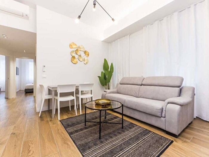 Appartamento trilocale in affitto in Via Gabriele d'Annunzio, Centro Città, Genova